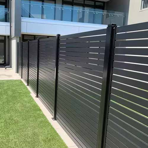Popular privacy garden outdoor slats fence set with gate