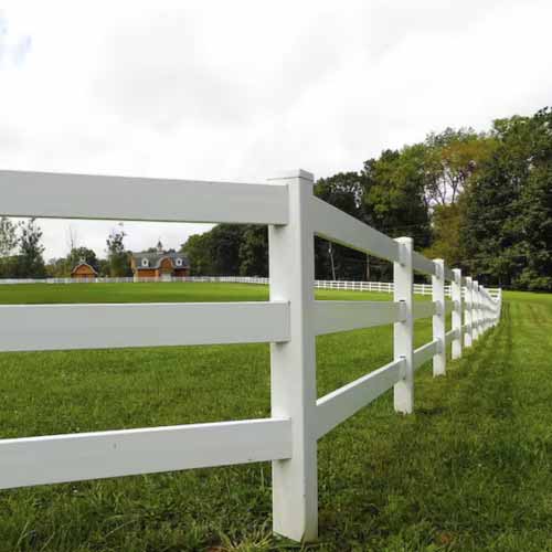 Rural vs Suburban Split Rail Applications: When Traditional Fencing Makes Sense